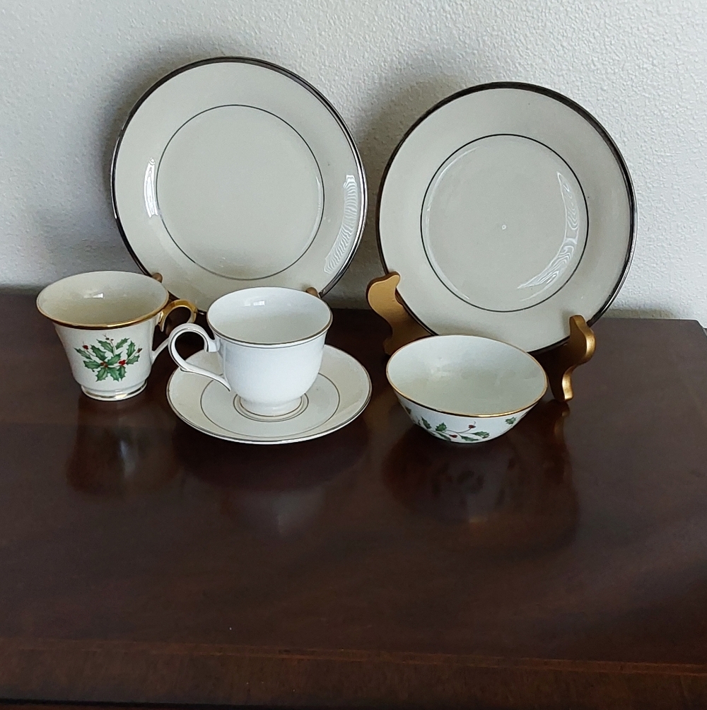 Lenox Replacement Pieces Cream‎ & Gold Set with Green Accents